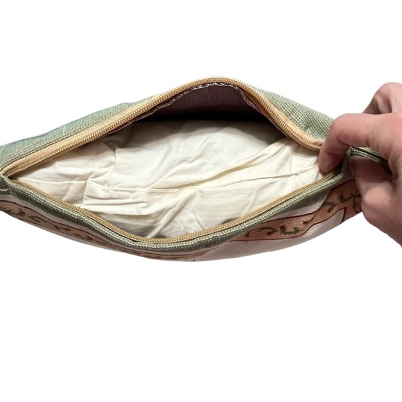 Pair of Vintage Rose Double-Sided Tapestry Pillows 13” x 13.5” - Picture 7 of 11